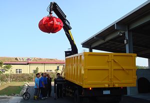 抓斗車實車照片